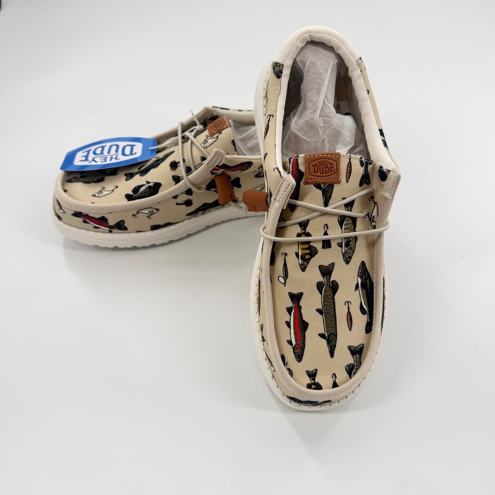 Hey Dude Wally Fish Lure Mens 10 White Canvas Slip On Loafers 40624-100 NWT